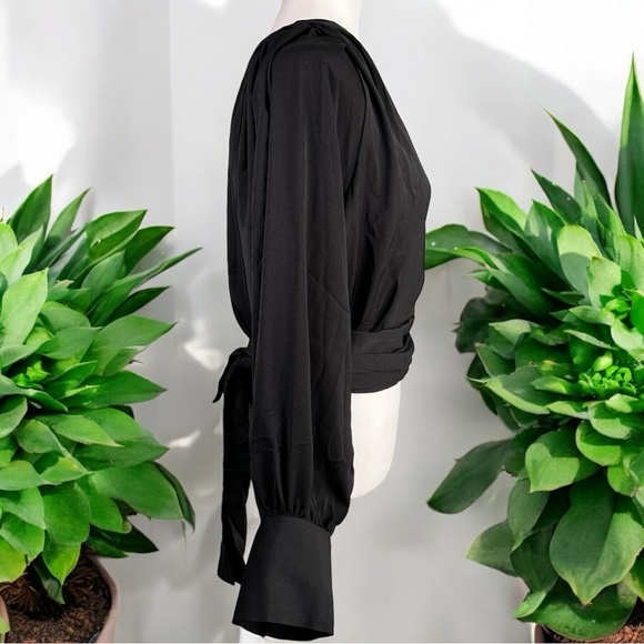 Banana Republic Women Cropped Wrap Balloon Sleeve Blouse Size 16 Black NWT - Picture 2 of 7